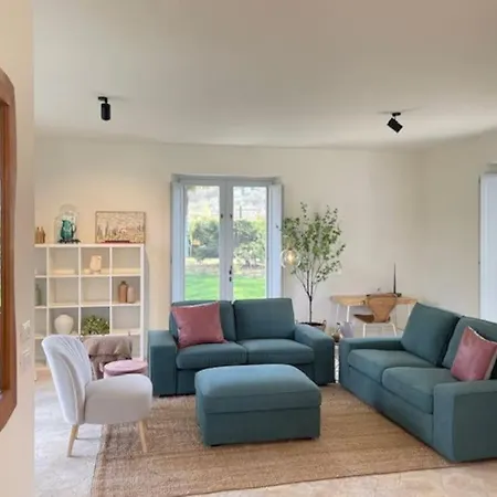 The Boathouse, At The Сasa de vacaciones *