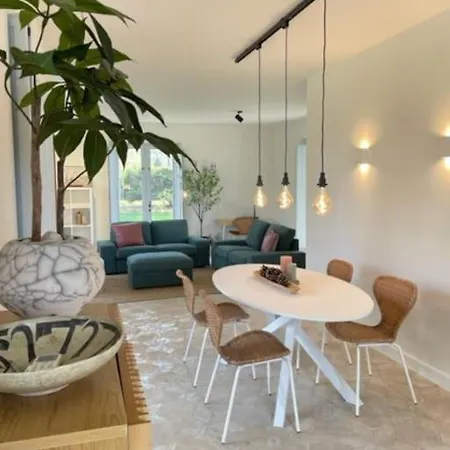 The Boathouse, At The Сasa de vacaciones