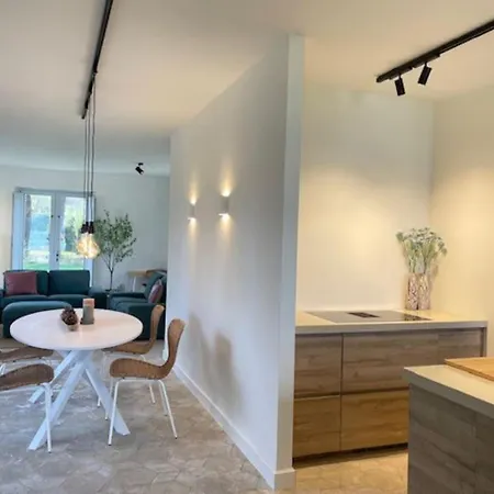 The Boathouse, At The Сasa de vacaciones Magione